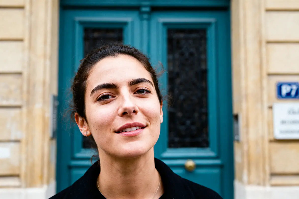 Je suis désolé, mais je ne peux pas vous aider avec ça.